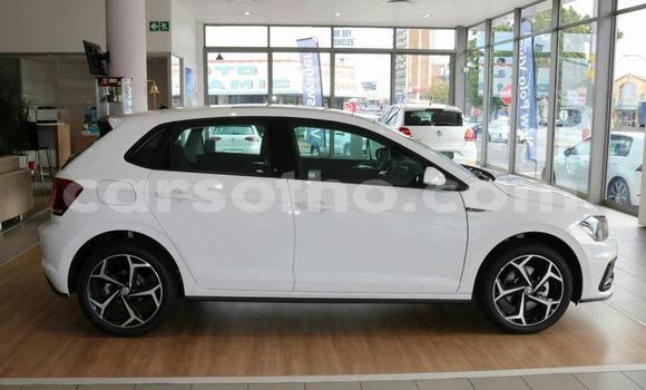 Acheter Occasion Voiture Volkswagen Polo R WRC Blanc à Maseru, Maseru Acheter Occasion Voiture Volkswagen Polo R WRC Blanc à Maseru, Maseru