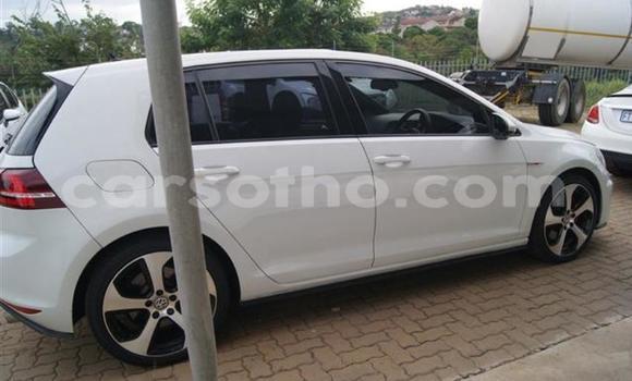 اشتري مستعمل Volkswagen Golf White سيارة في Hlotse في Leribe اشتري مستعمل Volkswagen Golf White سيارة في Hlotse في Leribe