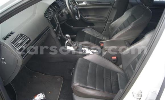 اشتري مستعمل Volkswagen Golf White سيارة في Hlotse في Leribe اشتري مستعمل Volkswagen Golf White سيارة في Hlotse في Leribe
