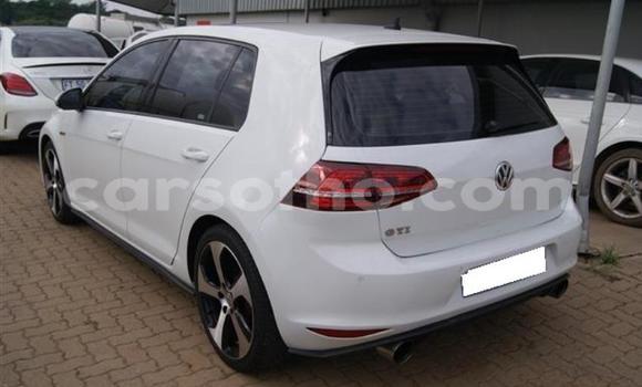 اشتري مستعمل Volkswagen Golf White سيارة في Hlotse في Leribe اشتري مستعمل Volkswagen Golf White سيارة في Hlotse في Leribe