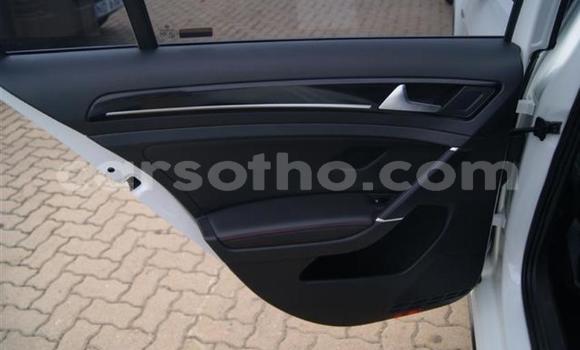 اشتري مستعمل Volkswagen Golf White سيارة في Hlotse في Leribe اشتري مستعمل Volkswagen Golf White سيارة في Hlotse في Leribe