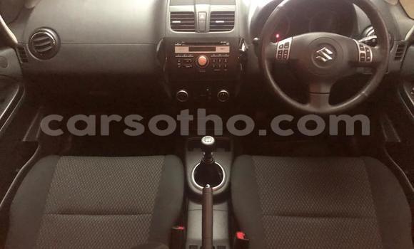 Sayi Na hannu Suzuki SX4 Silver Mota in Maseru a Maseru Sayi Na hannu Suzuki SX4 Silver Mota in Maseru a Maseru