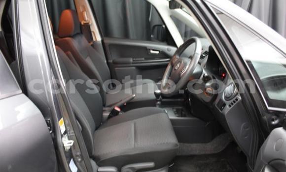 Sayi Na hannu Suzuki SX4 Silver Mota in Maseru a Maseru Sayi Na hannu Suzuki SX4 Silver Mota in Maseru a Maseru