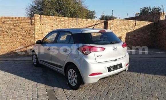 اشتري مستعمل Hyundai i20 Silver سيارة في Maseru في Maseru اشتري مستعمل Hyundai i20 Silver سيارة في Maseru في Maseru