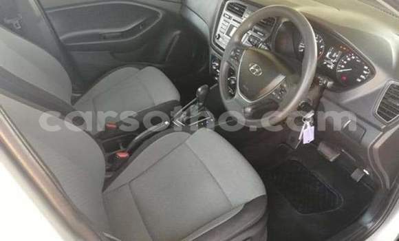 اشتري مستعمل Hyundai i20 Silver سيارة في Maseru في Maseru اشتري مستعمل Hyundai i20 Silver سيارة في Maseru في Maseru