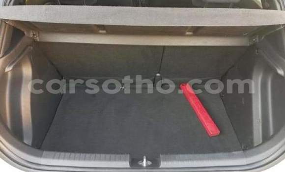 اشتري مستعمل Hyundai i20 Silver سيارة في Maseru في Maseru اشتري مستعمل Hyundai i20 Silver سيارة في Maseru في Maseru