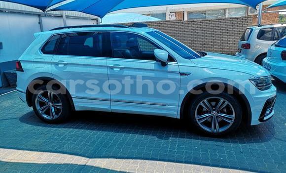 Acheter Occasion Voiture Volkswagen Tiguan Blanc à Maseru, Maseru Acheter Occasion Voiture Volkswagen Tiguan Blanc à Maseru, Maseru