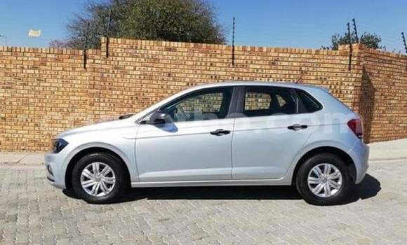 Sayi Na hannu Volkswagen Polo Silver Mota in Maseru a Maseru Sayi Na hannu Volkswagen Polo Silver Mota in Maseru a Maseru