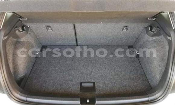 Sayi Na hannu Volkswagen Polo Silver Mota in Maseru a Maseru Sayi Na hannu Volkswagen Polo Silver Mota in Maseru a Maseru
