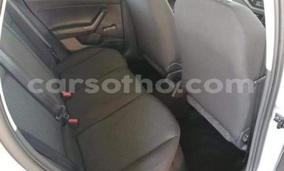 Sayi Na hannu Volkswagen Polo Silver Mota in Maseru a Maseru Sayi Na hannu Volkswagen Polo Silver Mota in Maseru a Maseru