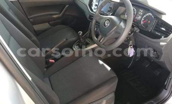 Sayi Na hannu Volkswagen Polo Silver Mota in Maseru a Maseru Sayi Na hannu Volkswagen Polo Silver Mota in Maseru a Maseru