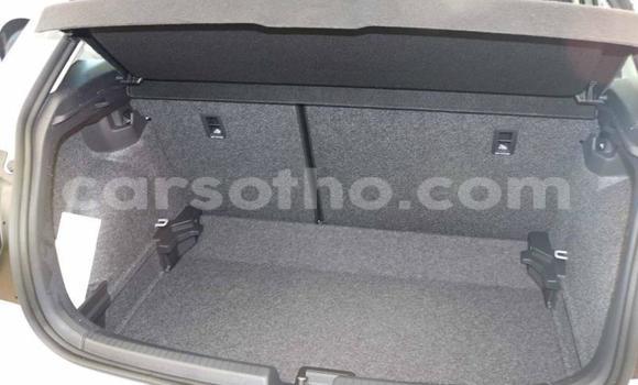 Sayi Na hannu Volkswagen Polo White Mota in Maseru a Maseru Sayi Na hannu Volkswagen Polo White Mota in Maseru a Maseru