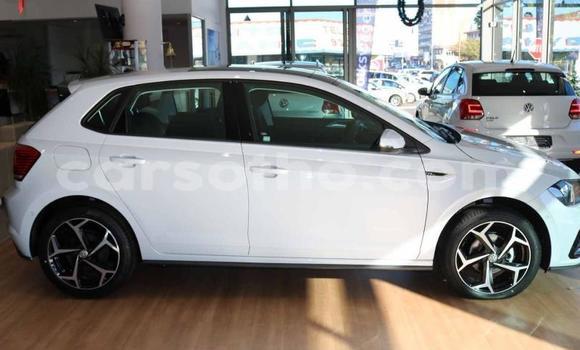 Sayi Na hannu Volkswagen Polo White Mota in Maseru a Maseru Sayi Na hannu Volkswagen Polo White Mota in Maseru a Maseru