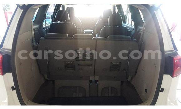 Acheter Occasion Voiture Kia Sedona Blanc à Maseru, Maseru Acheter Occasion Voiture Kia Sedona Blanc à Maseru, Maseru