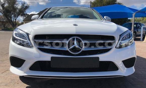 اشتري مستعمل Mercedes-Benz C–Class Silver سيارة في Maseru في Maseru اشتري مستعمل Mercedes-Benz C–Class Silver سيارة في Maseru في Maseru