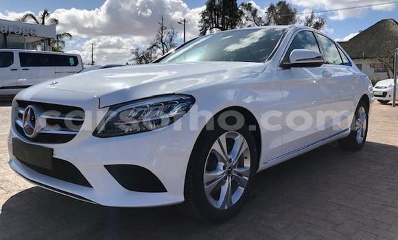 اشتري مستعمل Mercedes-Benz C–Class Silver سيارة في Maseru في Maseru اشتري مستعمل Mercedes-Benz C–Class Silver سيارة في Maseru في Maseru