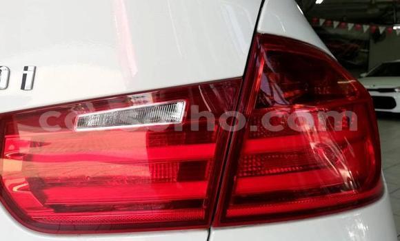 Acheter Occasion Voiture BMW 3–Series Blanc à Maseru, Maseru Acheter Occasion Voiture BMW 3–Series Blanc à Maseru, Maseru