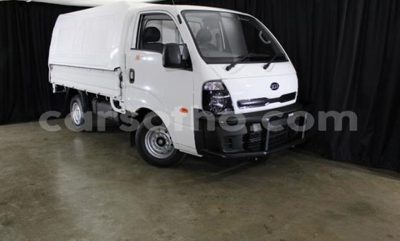Acheter Occasion Voiture Kia K7 Blanc à Maseru, Maseru Acheter Occasion Voiture Kia K7 Blanc à Maseru, Maseru