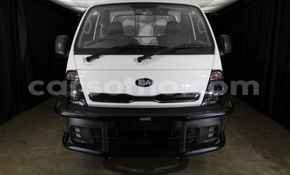 Acheter Occasion Voiture Kia K7 Blanc à Maseru, Maseru Acheter Occasion Voiture Kia K7 Blanc à Maseru, Maseru