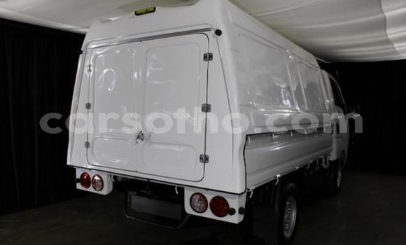 Acheter Occasion Voiture Kia K7 Blanc à Maseru, Maseru Acheter Occasion Voiture Kia K7 Blanc à Maseru, Maseru