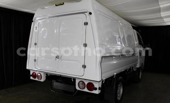 Acheter Occasion Voiture Kia K7 Blanc à Maseru, Maseru Acheter Occasion Voiture Kia K7 Blanc à Maseru, Maseru