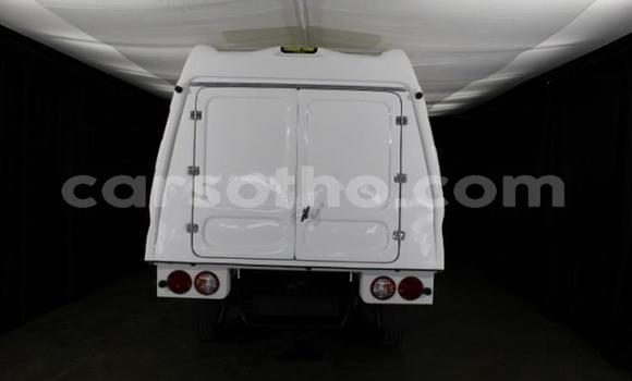 Acheter Occasion Voiture Kia K7 Blanc à Maseru, Maseru Acheter Occasion Voiture Kia K7 Blanc à Maseru, Maseru