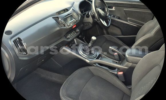 Sayi Na hannu Kia Sportage White Mota in Hlotse a Leribe Sayi Na hannu Kia Sportage White Mota in Hlotse a Leribe