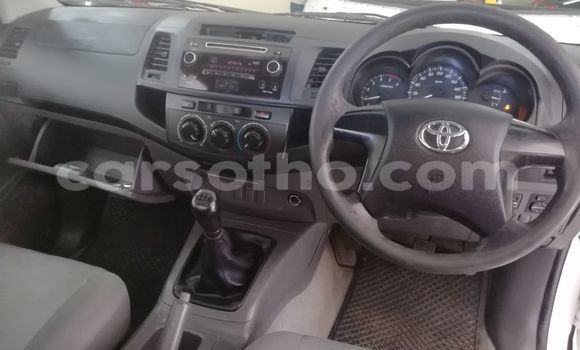 Buy Used Toyota Hilux White Car in Maseru in Maseru Buy Used Toyota Hilux White Car in Maseru in Maseru