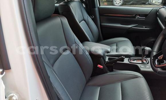 Acheter Occasion Voiture Toyota Hilux Blanc à Maseru, Maseru Acheter Occasion Voiture Toyota Hilux Blanc à Maseru, Maseru