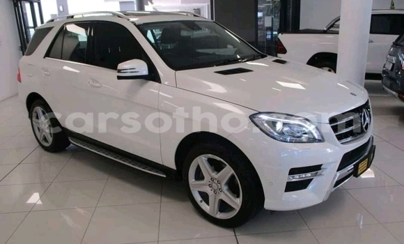اشتري مستعمل Mercedes-Benz ML–Class White سيارة في Maseru في Maseru اشتري مستعمل Mercedes-Benz ML–Class White سيارة في Maseru في Maseru