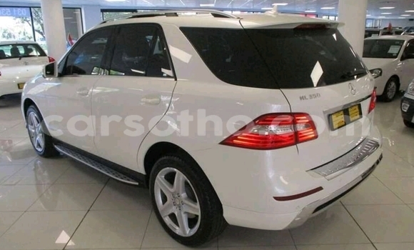 اشتري مستعمل Mercedes-Benz ML–Class White سيارة في Maseru في Maseru اشتري مستعمل Mercedes-Benz ML–Class White سيارة في Maseru في Maseru