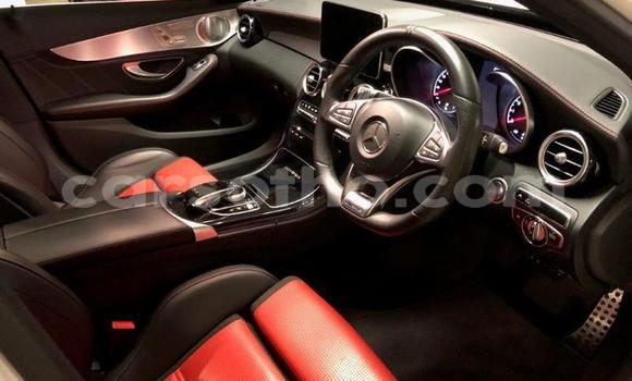 Acheter Occasion Voiture Mercedes-Benz C–Class Blanc à Maseru, Maseru Acheter Occasion Voiture Mercedes-Benz C–Class Blanc à Maseru, Maseru