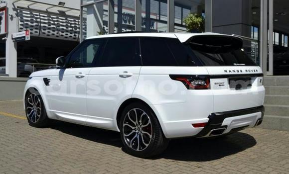 Acheter Occasion Voiture Land Rover Range Rover Blanc à Maseru, Maseru Acheter Occasion Voiture Land Rover Range Rover Blanc à Maseru, Maseru
