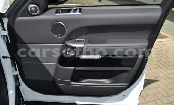 Acheter Occasion Voiture Land Rover Range Rover Blanc à Maseru, Maseru Acheter Occasion Voiture Land Rover Range Rover Blanc à Maseru, Maseru