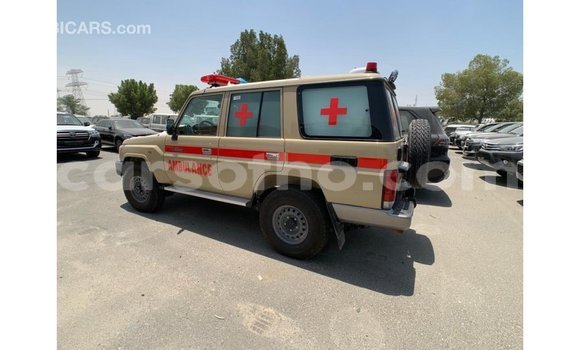 اشتري Imported Toyota Land Cruiser Beige سيارة في Import - Dubai في Maseru اشتري Imported Toyota Land Cruiser Beige سيارة في Import - Dubai في Maseru