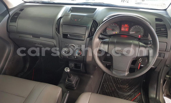 Buy Used Isuzu KB Beige Car in Butha–Buthe in Thaba-Tseka Buy Used Isuzu KB Beige Car in Butha–Buthe in Thaba-Tseka
