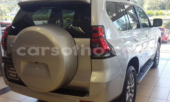 Buy Used Toyota Land Cruiser Prado Silver Car in Maseru in Maseru Buy Used Toyota Land Cruiser Prado Silver Car in Maseru in Maseru