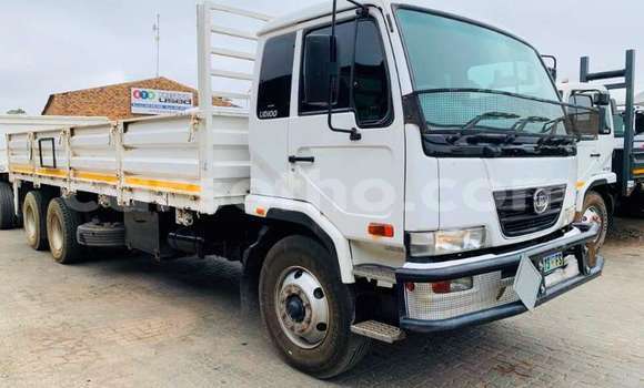 اشتري مستعمل Nissan Hardbody White سيارة في Mafeteng في Mafeteng اشتري مستعمل Nissan Hardbody White سيارة في Mafeteng في Mafeteng