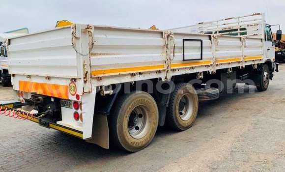 اشتري مستعمل Nissan Hardbody White سيارة في Mafeteng في Mafeteng اشتري مستعمل Nissan Hardbody White سيارة في Mafeteng في Mafeteng