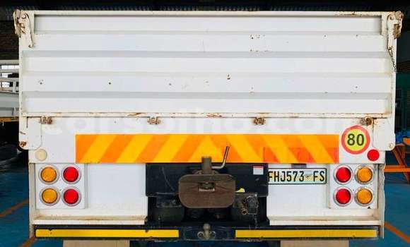 اشتري مستعمل Nissan Hardbody White سيارة في Mafeteng في Mafeteng اشتري مستعمل Nissan Hardbody White سيارة في Mafeteng في Mafeteng