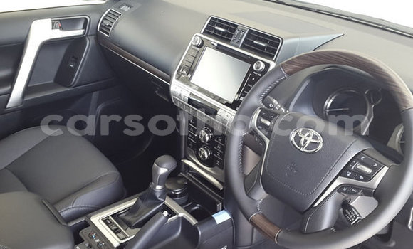 Buy Used Toyota Land Cruiser Prado Silver Car in Maseru in Maseru Buy Used Toyota Land Cruiser Prado Silver Car in Maseru in Maseru