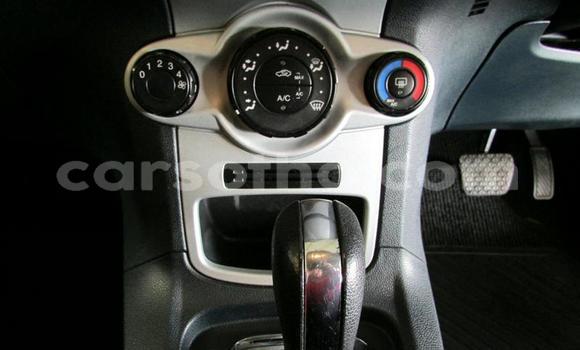 Acheter Occasion Voiture Ford Fiesta Beige à Maseru, Maseru Acheter Occasion Voiture Ford Fiesta Beige à Maseru, Maseru