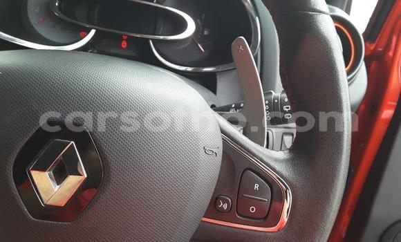 Sayi Na hannu Renault Clio RS Red Mota in Maseru a Maseru Sayi Na hannu Renault Clio RS Red Mota in Maseru a Maseru
