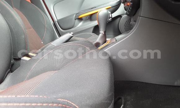Sayi Na hannu Renault Clio RS Red Mota in Maseru a Maseru Sayi Na hannu Renault Clio RS Red Mota in Maseru a Maseru