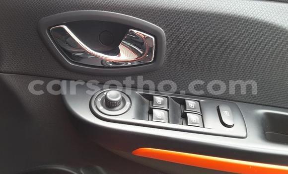 Sayi Na hannu Renault Clio RS Red Mota in Maseru a Maseru Sayi Na hannu Renault Clio RS Red Mota in Maseru a Maseru