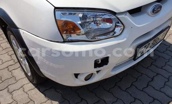 Sayi Na hannu Ford B-MAX White Mota in Maputsoa a Leribe Sayi Na hannu Ford B-MAX White Mota in Maputsoa a Leribe