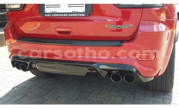 Sayi Na hannu Jeep Grand Cherokee Red Mota in Thaba–Tseka a Mafeteng Sayi Na hannu Jeep Grand Cherokee Red Mota in Thaba–Tseka a Mafeteng