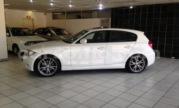 Sayi Na hannu BMW 1–Series White Mota in Butha Buthe a Butha-Buthe Sayi Na hannu BMW 1–Series White Mota in Butha Buthe a Butha-Buthe