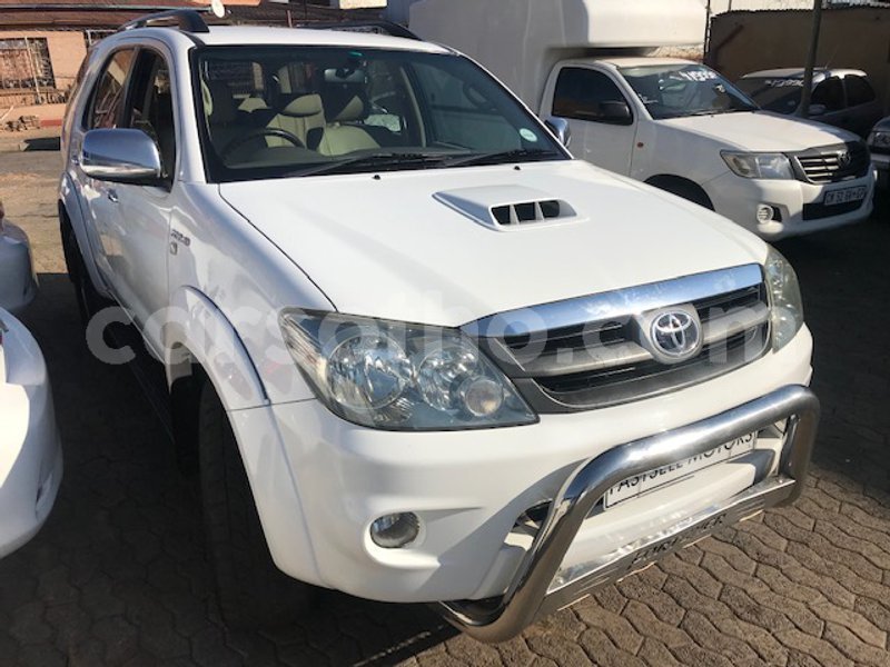 Big with watermark toyota fortuner maseru maseru 14221