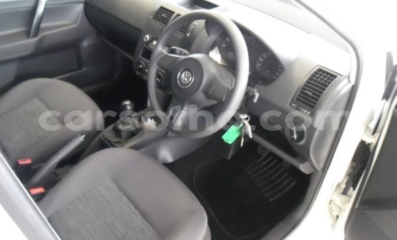 Sayi Na hannu Volkswagen Polo White Mota in Maseru a Maseru Sayi Na hannu Volkswagen Polo White Mota in Maseru a Maseru